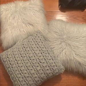 3 Decorative Pillows!